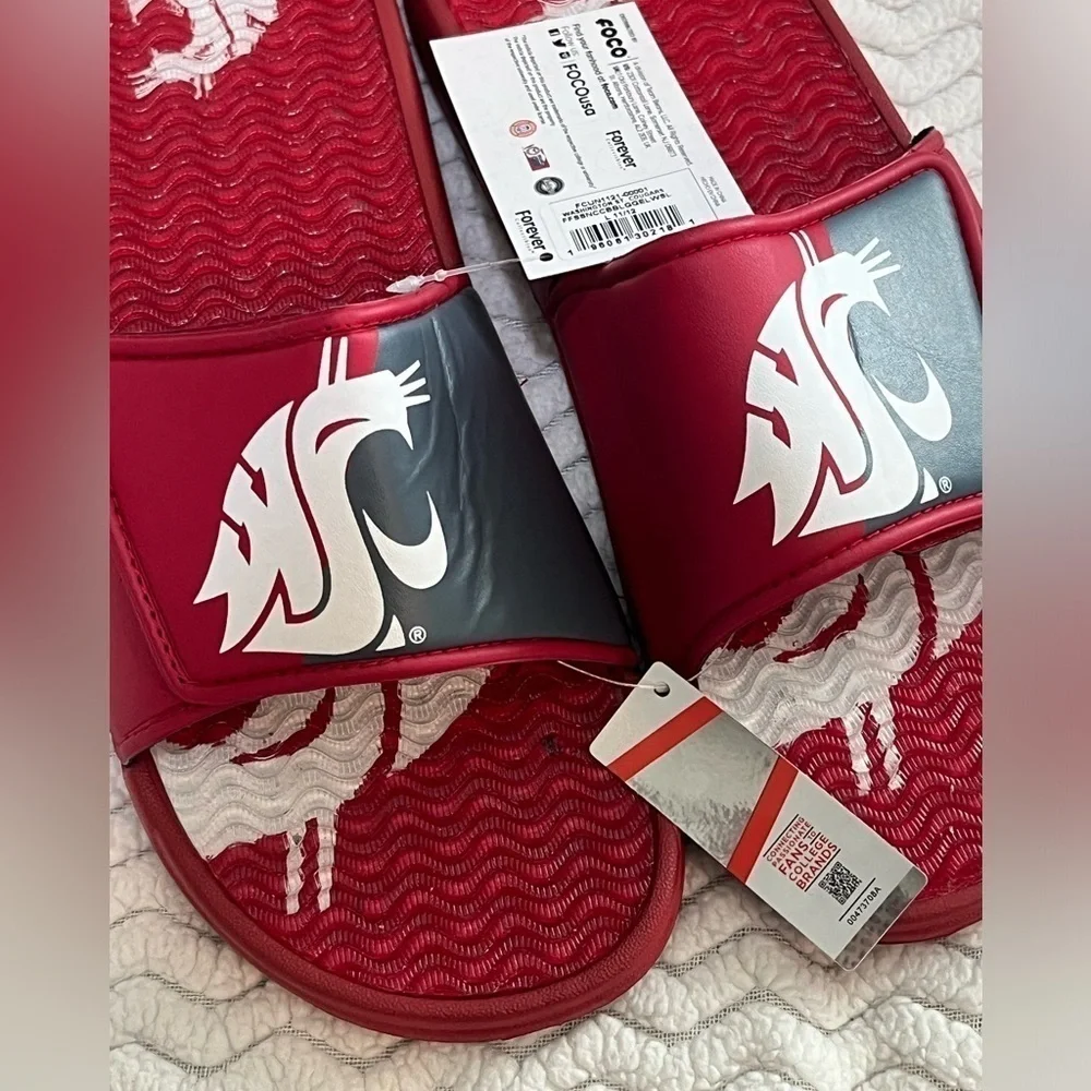 FOCO men’s Washington State Cougars Slides, size large 11/12. new with tags.